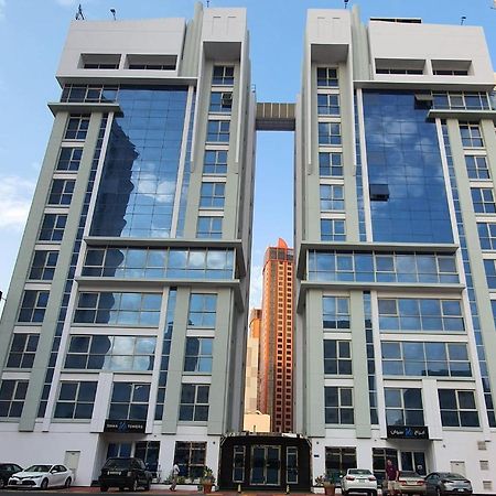 Swan Towers Aparthotel Manamah Buitenkant foto